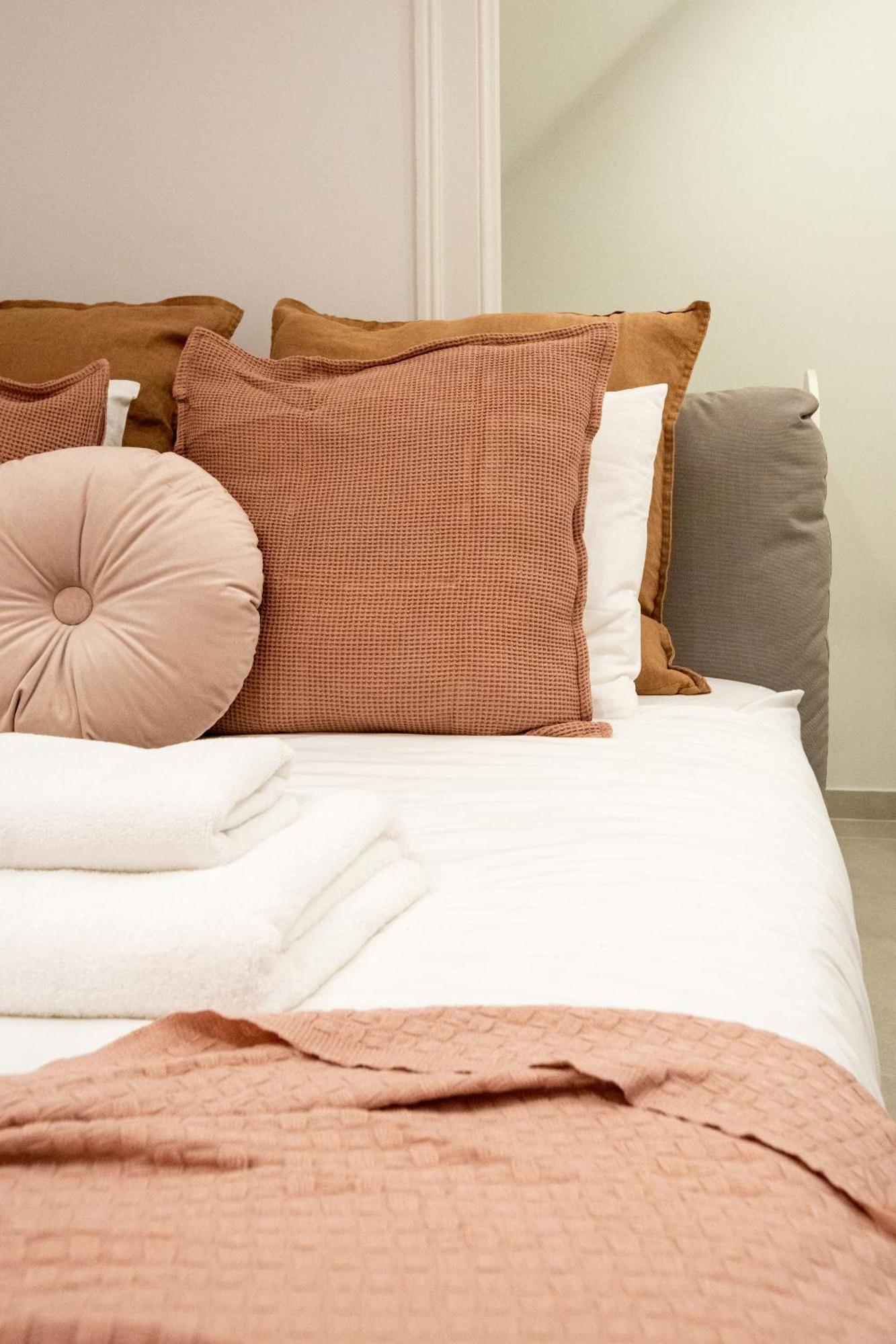 Apartment Chic 1bed Retreat In Bairro Alto *