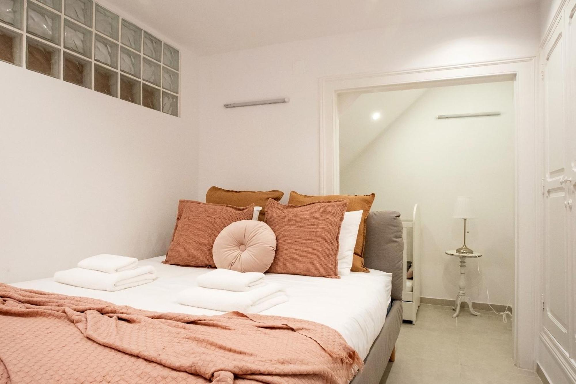 Chic 1bed Retreat In Bairro Alto Apartment