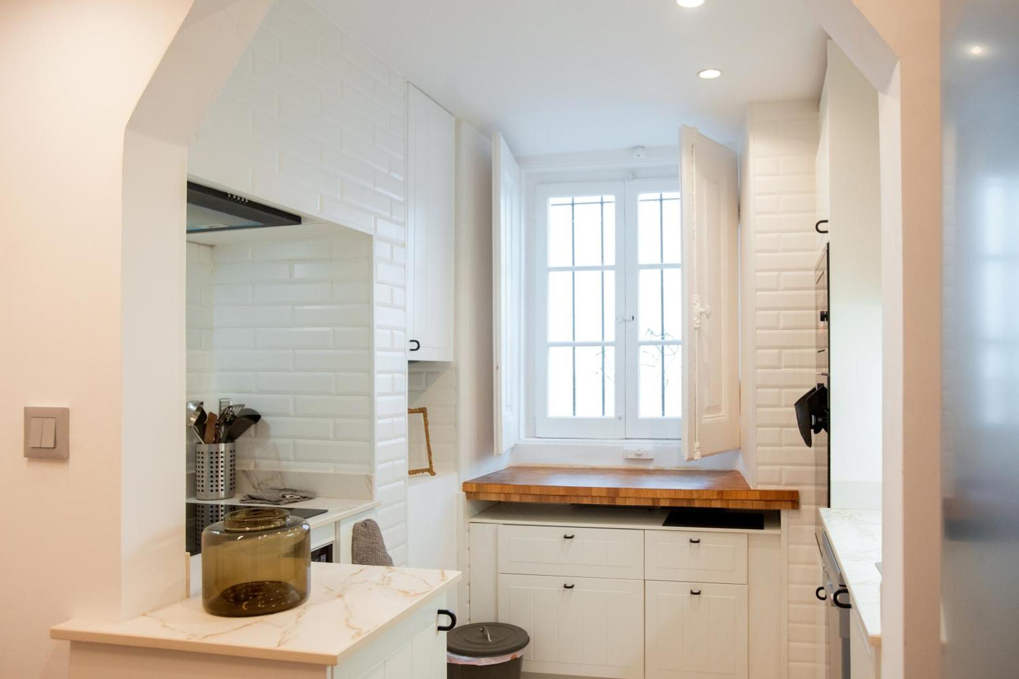 Chic 1bed Retreat In Bairro Alto * Lisboa